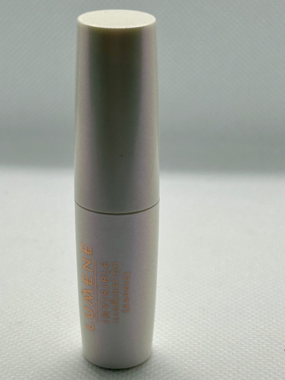 Lumene Illumination Lip Balm in Pink